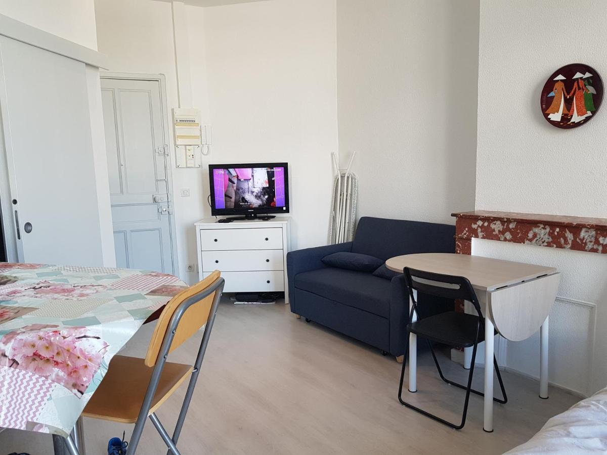 Studio With Sea View For 2 People Toulon Exterior photo